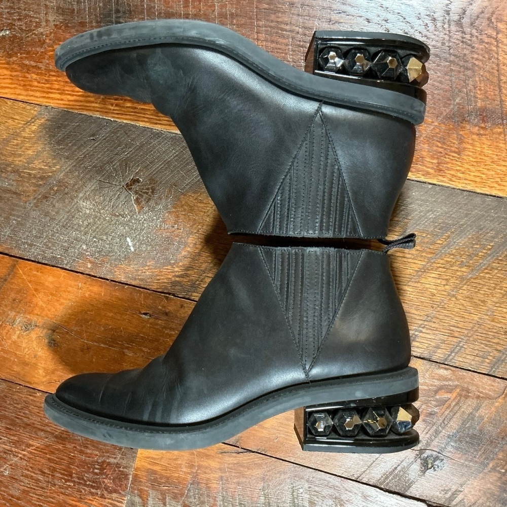 Nicholas Kirkwood Suzi Black Leather Crystal Heel Ankle Boots Size 37.5 (7) - Picture 4 of 9